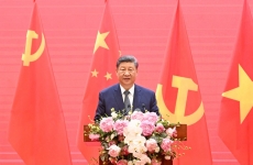 习近平在马来西亚媒体发表署名文章——《让中马友谊之船驶向更加美好的未来》